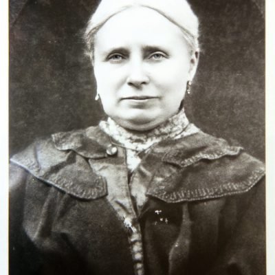Miss C.E. Guthrie Wright Miss C.E. Guthrie Wright
Chairman 1905-1907
The Edinburgh School of Cookery and Domestic Economy